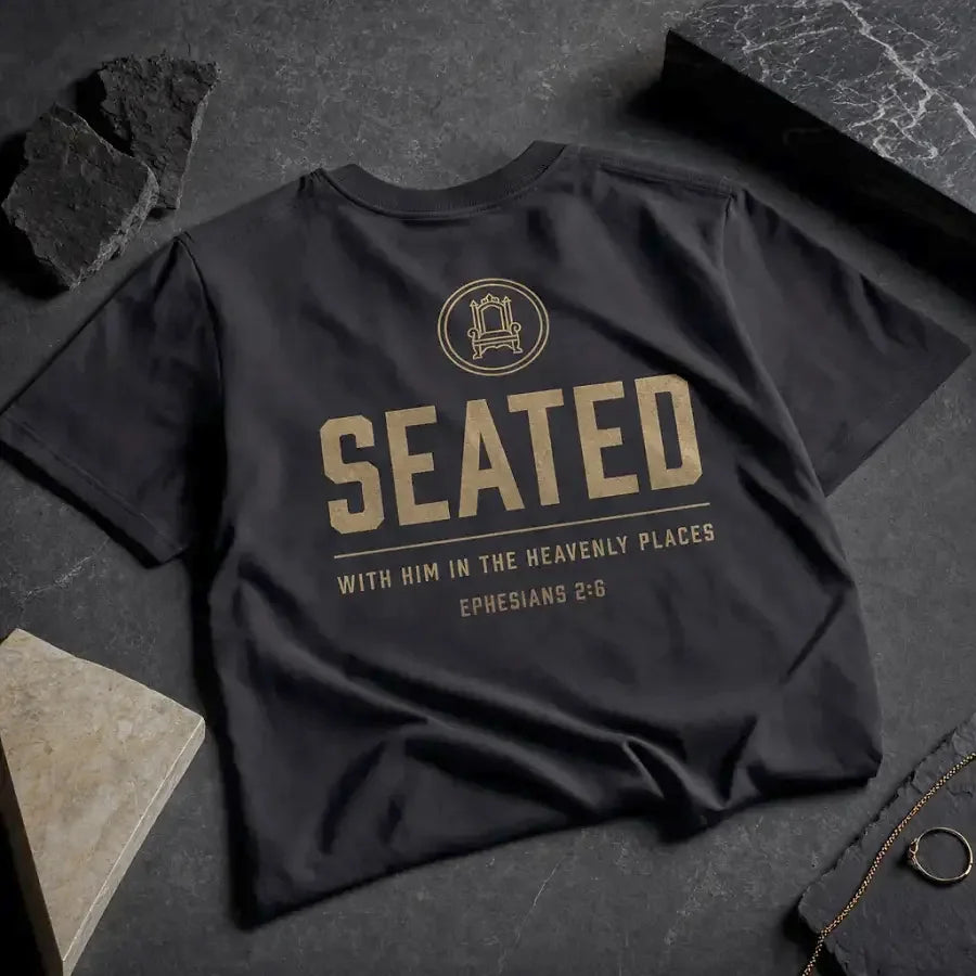 Seated tee — Black / Bronze